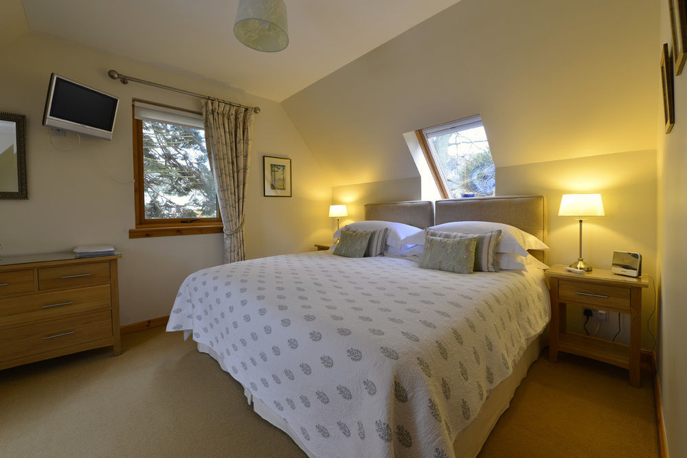 Brae House Bed & Breakfast อาเบอร์เฟลดี ภายนอก รูปภาพ